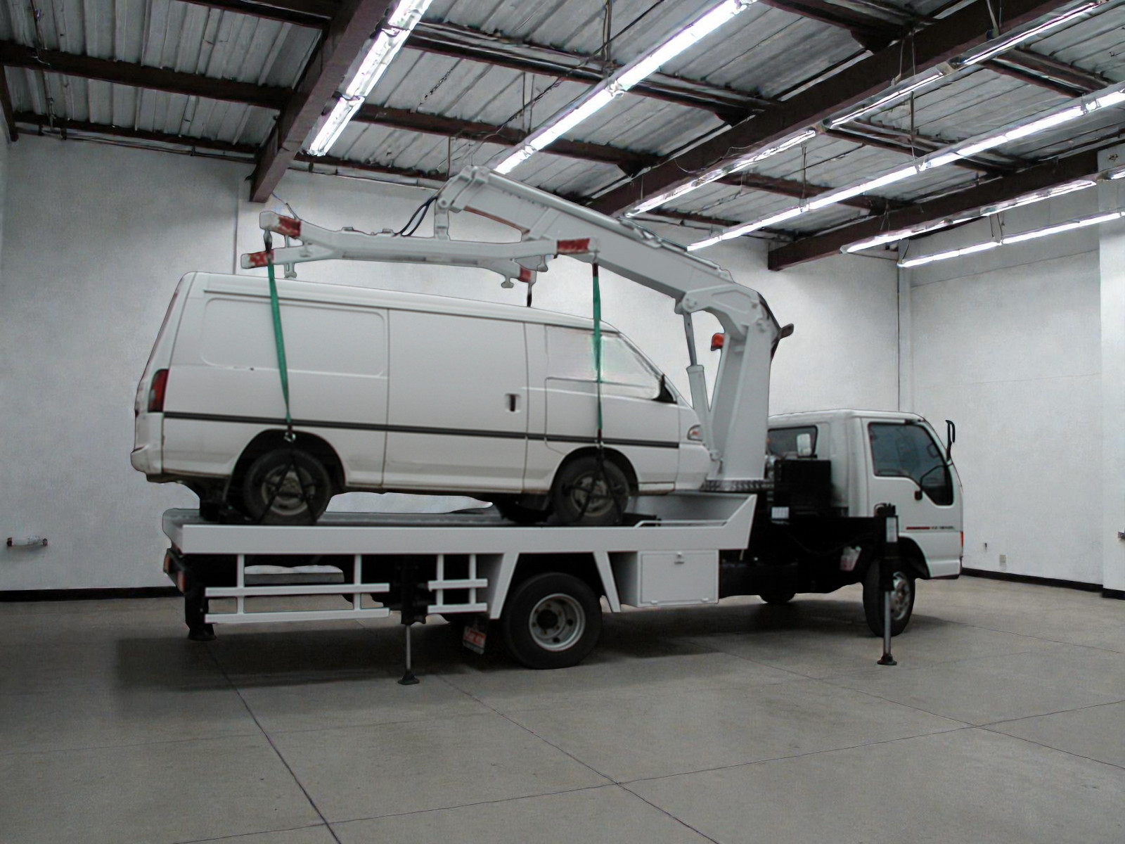 Recovery Trucks thumbnail 2